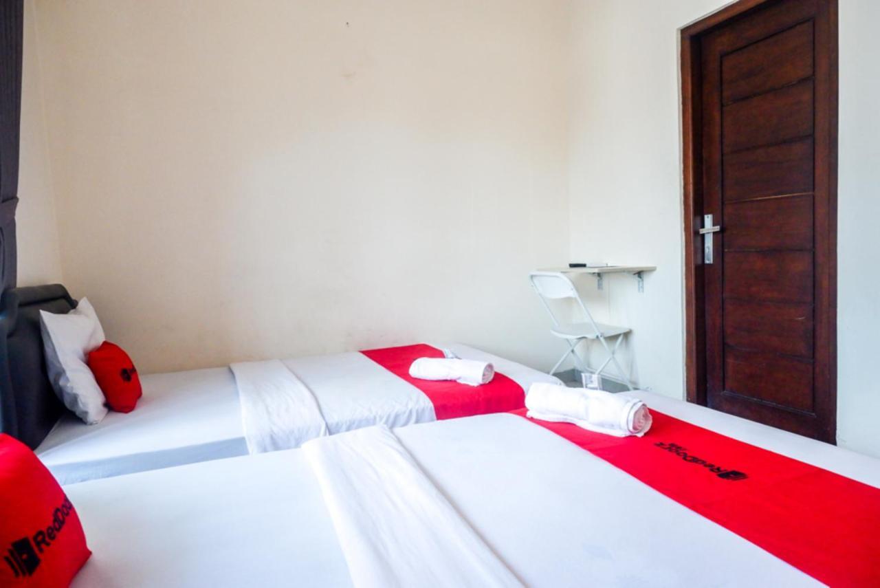 Reddoorz At Mahameru Residence Yogyakarta Kejayan Luaran gambar