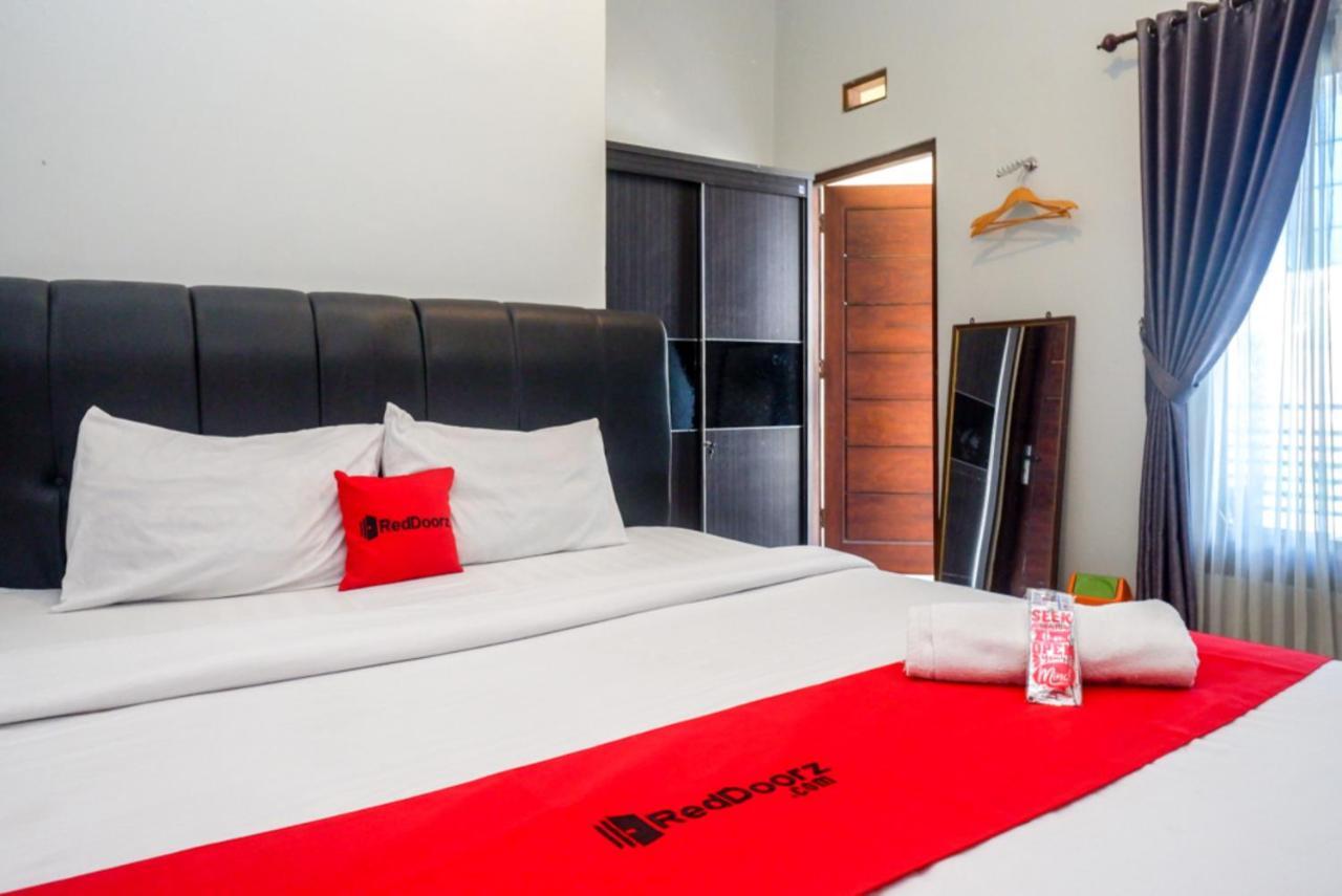 Reddoorz At Mahameru Residence Yogyakarta Kejayan Luaran gambar