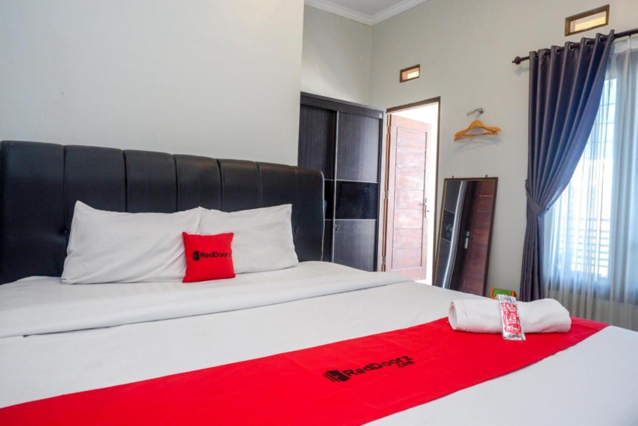 Reddoorz At Mahameru Residence Yogyakarta Kejayan Luaran gambar