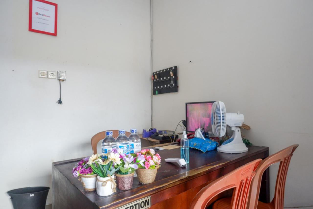 Reddoorz At Mahameru Residence Yogyakarta Kejayan Luaran gambar